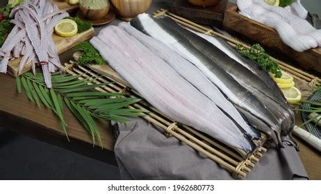 how to prepare eel for cooking