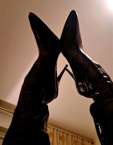 We Love Wet Oily Wetlook Latex Looks And Hot Lingerie Pics Xhamster