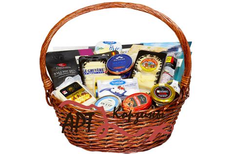 Подарочная корзина Деликатесы - купить с доставкой по Москве