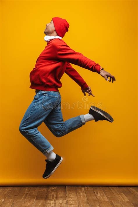 Portrait Of A Tired Sweaty Half Naked African Sportsman Stock Photo Image Of Body Jump