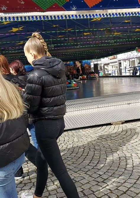 Blonde Ponytail Super Tight Ass Non Oc Tight Jeans Forum