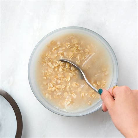 Quick Fix: 5-Minute Microwave Magic For Oats Lovers