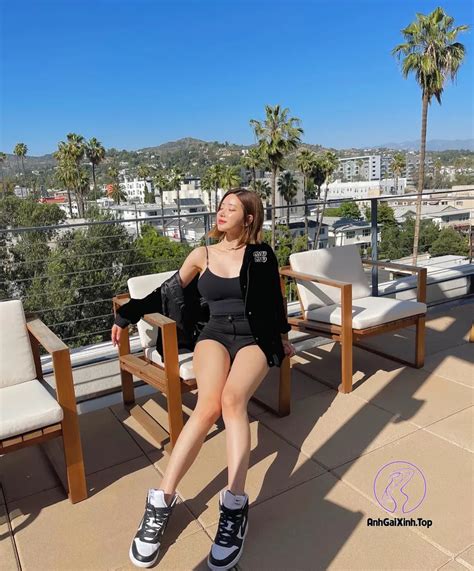 Nh Dj Soda Nude Khoe H Ng Quy N R N O Lo N D N Bay Nh G I Xinh