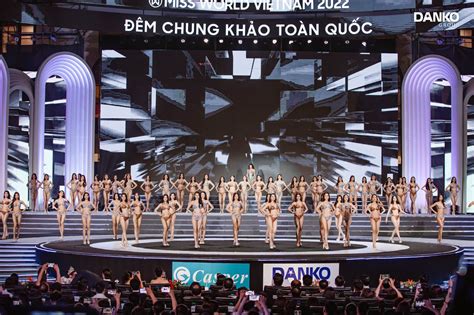 Phần trình diễn bikini Đêm chung khảo Miss World Vietnam 2022