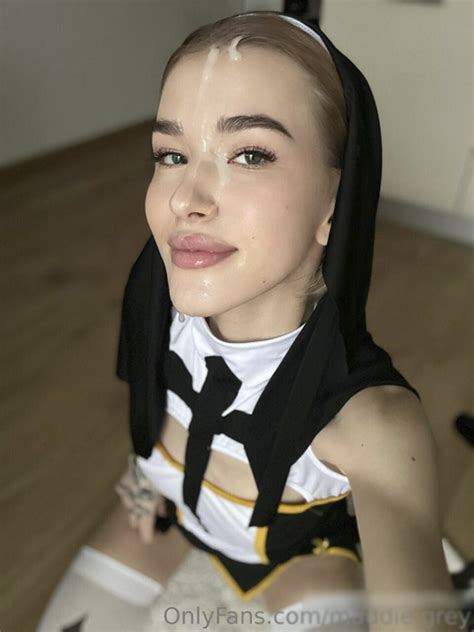 Forumophilia PORN FORUM Teen Nun Loves To Receives Facial Cumshot