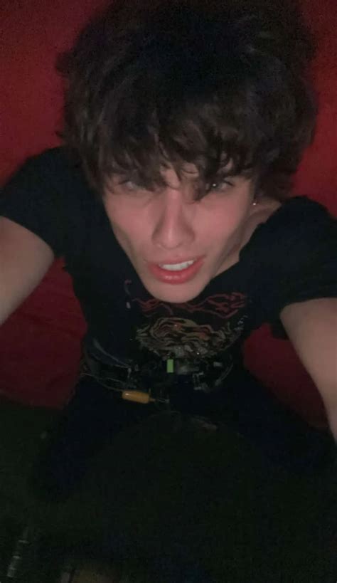 Carrington Snap Story In Hot Emo Guys Hottest Celebrities Carrington