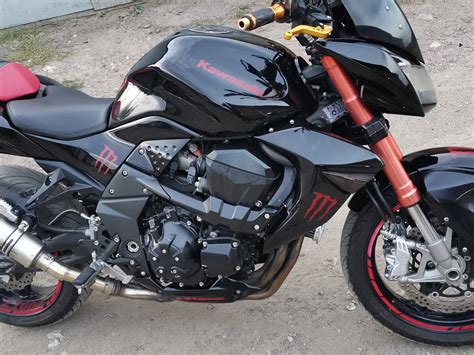 Купить б у Kawasaki Z 1000 инжектор 6 передач в Санкт Петербурге чёрный naked bike 2008 года на