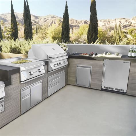 Outdoor Kitchen Refrigerator | Wildwood Oven & BBQs