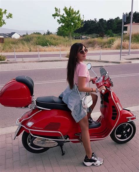 Gefällt 1236 Mal 9 Kommentare Vespaandgirls Official Vespaandgirls Auf Instagram „vespa