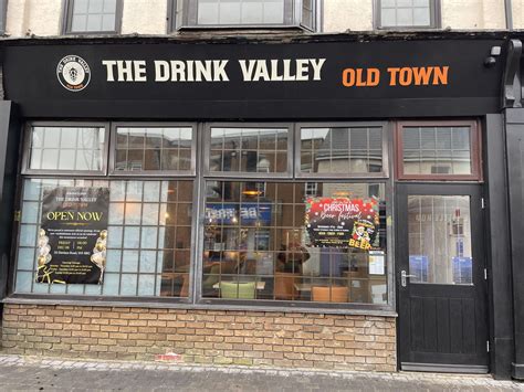 Retail experts explain why marks and spencer swindon town centre failed 2