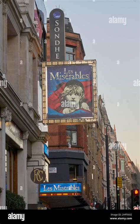 les miserables west end theatre Stock Photo - Alamy