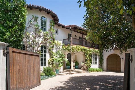 Brentwood Celebrity Homes