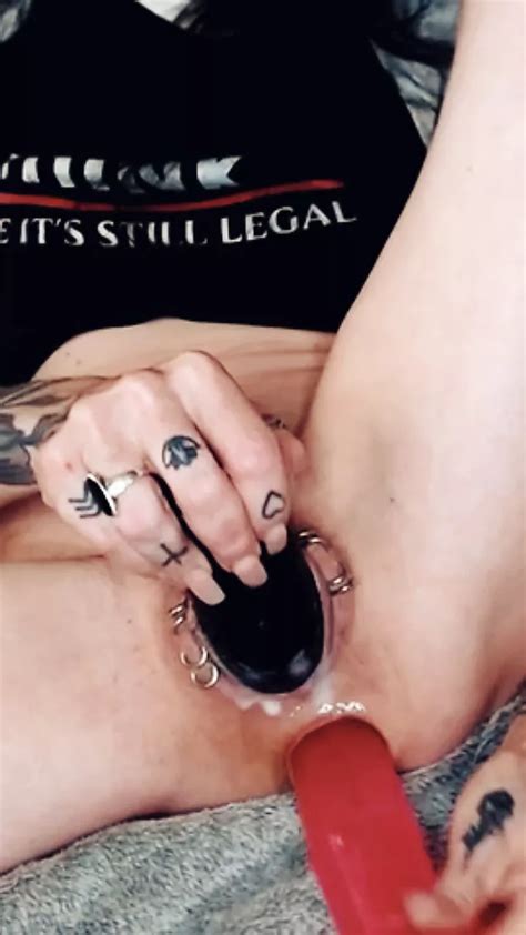 Hot Milf Aewin Is Creamy When Testing Two New Dildo S XHamster