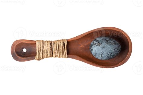 Brown spoon and quail egg isolated on a transparent background 22025145 PNG