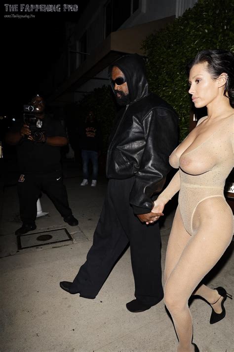 Bianca Chensori Nude On The Street In Santa Monica 22 Photos The Fappening