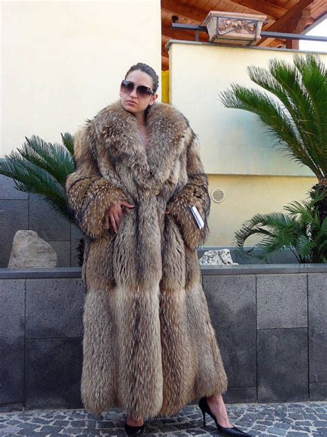 Finnish Raccoon Fur Coat Raccoon Fur Coat Fabulous Furs Fur Fashion