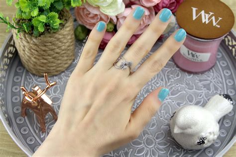 Les Vernis Ongles Nude Experience Pour La F Te Des M Res Coups De Coeur De Mumu