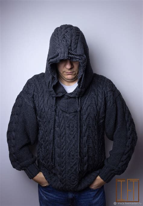 Свитер с косами мужской / Вязаная толстовка с капюшоном в интернет ...