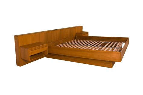 Danish Modern Teak King Platform Bed With Floating Nightstands For Sale