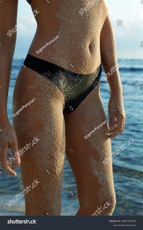 13 932 Nude Women On Beach Images Stock Photos And Vectors Shutterstock