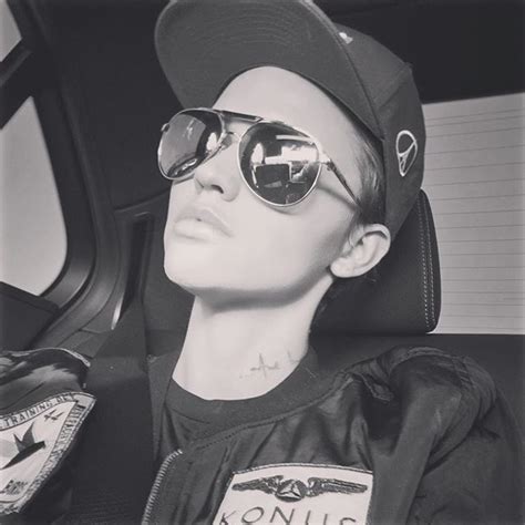 No It S Not Hot In Here It S Just Ruby Rose See Her Sexiest Pictures Ruby Rose Ruby Rose