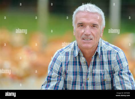 Mature Man Outdoors Hi Res Stock Photography And Images Alamy