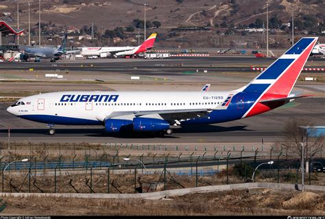 CU T1250 Cubana Ilyushin Il 96 300 Photo By Adrian Nowakowski ID