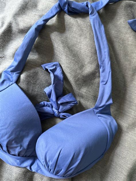 Sunseeker Bikini Top Women S Fashion Swimwear Bikinis Swimsuits On Carousell