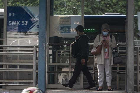 Halte Trans Jakarta Ditutup Selama Tiga Hari