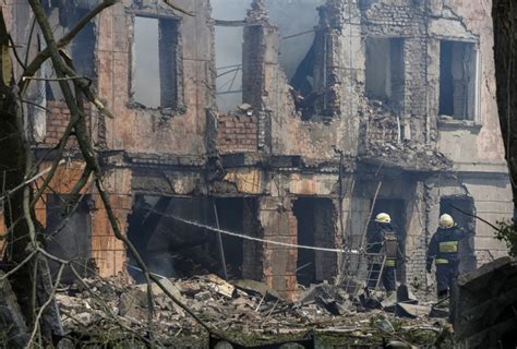 Russia Says Its Border Regions Attacked By Artillery Fire Moscows