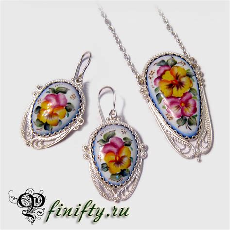 Ювелирный гарнитур. Финифть (горячая эмаль)