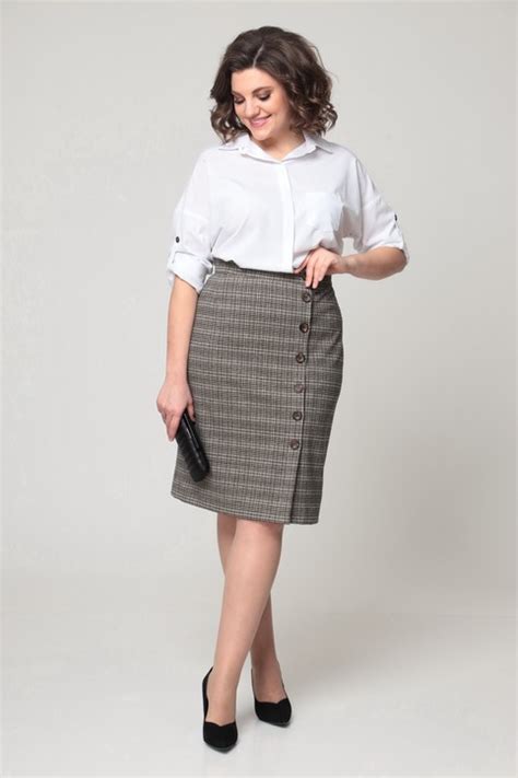 Коллекция одежды для полных модниц белорусского бренда Swallow лето 2023