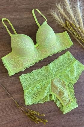 Conjunto De Lingerie Rendado Suti C Base Refor Ada Cor Verde Citrus Ntima Divina Amaisb