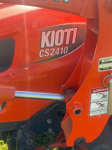Kioti CS2410 Tractor 4X4 - Lawn Mowers - Alvin, Texas | Facebook