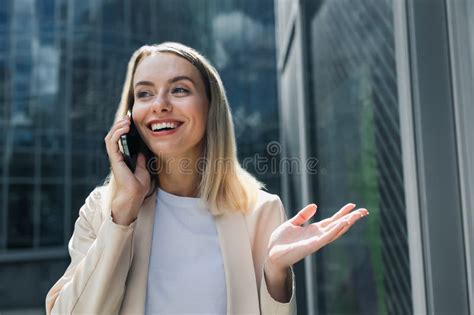 Cute Blonde Elegant Woman Talking On The Phone Stock Image Image Of Modern Finance 274626561