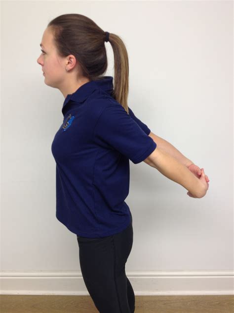 how to stretch biceps 4
