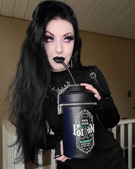 Goth Beauty Dark Beauty Egyptian Men Fashion Makeup Fashion Outfits Hot Goth Girls Gothic