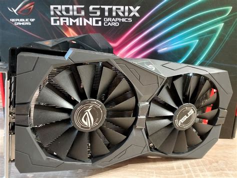 Видеокарта Asus Radeon RX 560 ROG STRIX GAMING V2 4G ROG-STRIX-RX560-4G ...