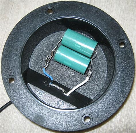 Простой ВЧ динамик с акустическим трансформатором