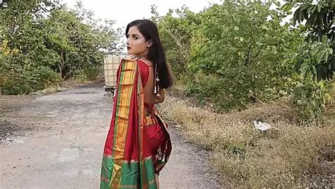 Indian Bhabhi In Saree Remove Clothes And Pussy Fingering Xhamster