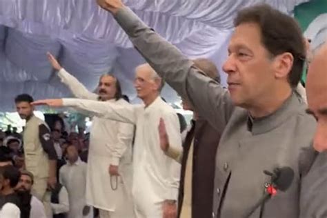 Imran Khan Preps For ‘haqiqi Azadi By Taking Oaths Of Support