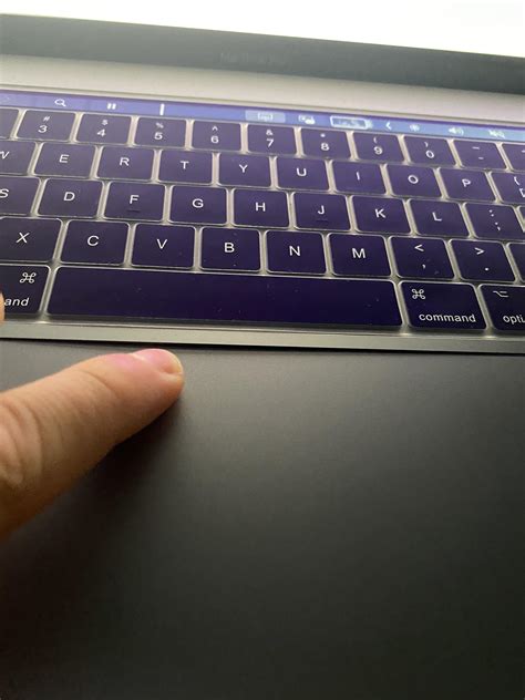 Is the MacBook Pro 16 trackpad supposed to flex down. : r/applehelp