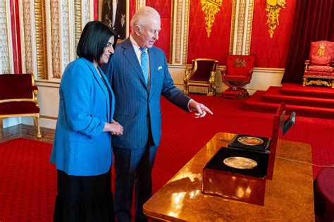 King Charles approves new Great Seal of the Realm - BBC Newsround