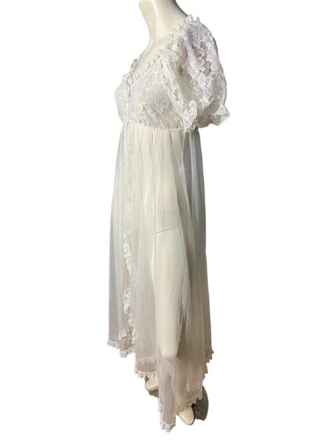 Vintage Peignoir Set Lingerie Nightgown M Gem