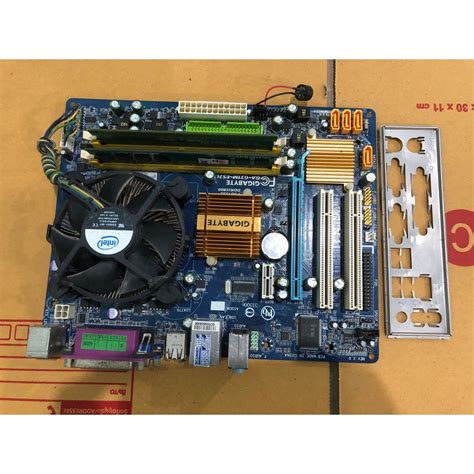 Mainboard Gigabyte LGA775 + CPU Pentium E5400 + Ram DDR2 2GB | Shopee ...