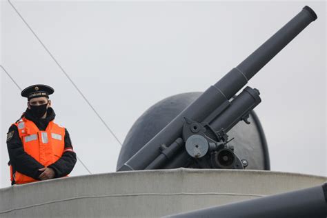 Российские войска до конца года получат первые морские дроны