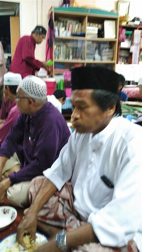 KAMPONG SEMERBOK KU NAN TUO کامڤوڠ سمربوک کو نن تواو BERAYA DI RUMAH