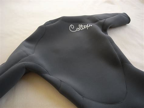 波情報 湘南 シンプルにサーフするおじさん サーフボードクオリティーハードコア Quality Hardcore Distributions