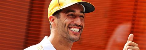 Ricciardo Revela Lindo Presente De Amigo Secreto De Alonso