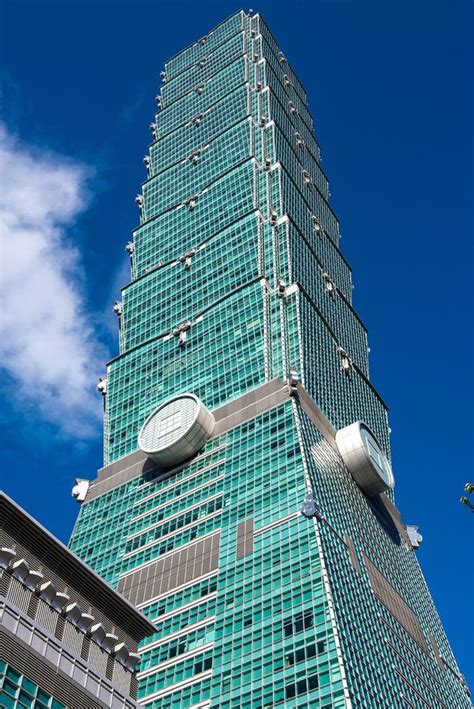 Taipeitaiwan October 92017 View Of Taipei 101 Skyscraper Capital